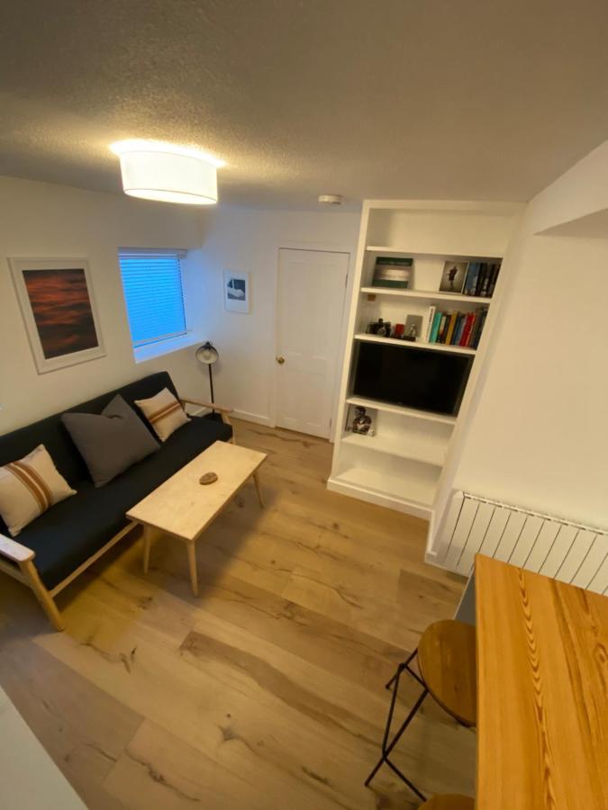 Cheerful One Bedroom Cottage In Mousehole. Exterior foto